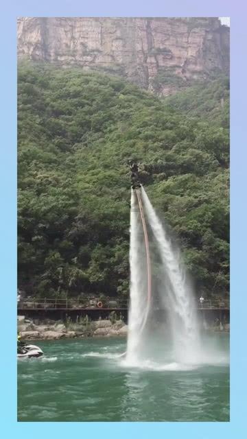 晓看天色暮看云，行也思君，坐也思君