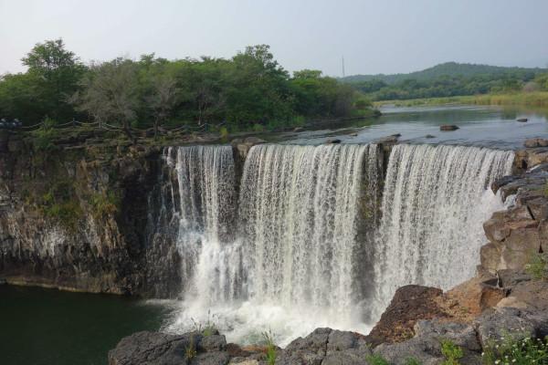 省人大代表白马介：建议加快推进川主寺至九寨沟轨道交通方案研究